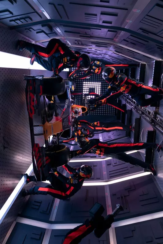 Red Bull Zero-G pit stop
