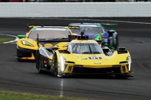 #01 Cadillac Chip Ganassi Racing Cadillac V-Series.R: Renger van der Zande, Sebastien Bourdais