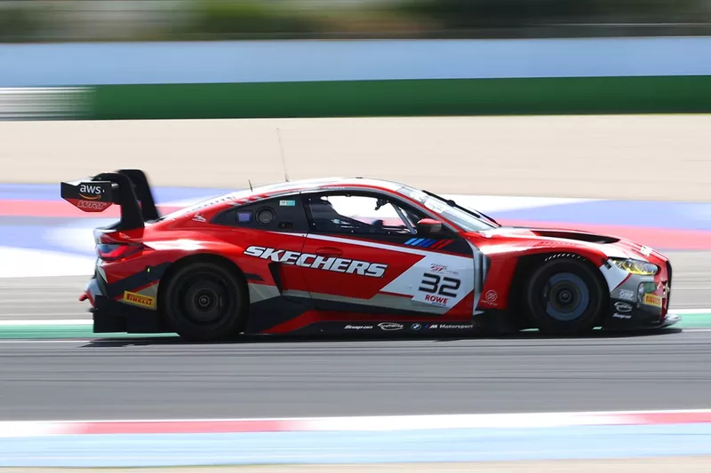 #32 Team WRT, BMW M4 GT3: Dries Vanthoor, Charles Weerts