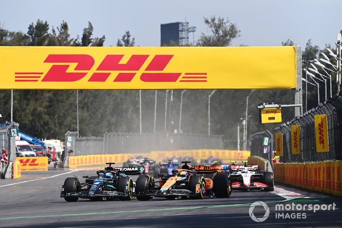 George Russell, Mercedes F1 W14, Oscar Piastri, McLaren MCL60, Nico Hulkenberg, Haas VF-23