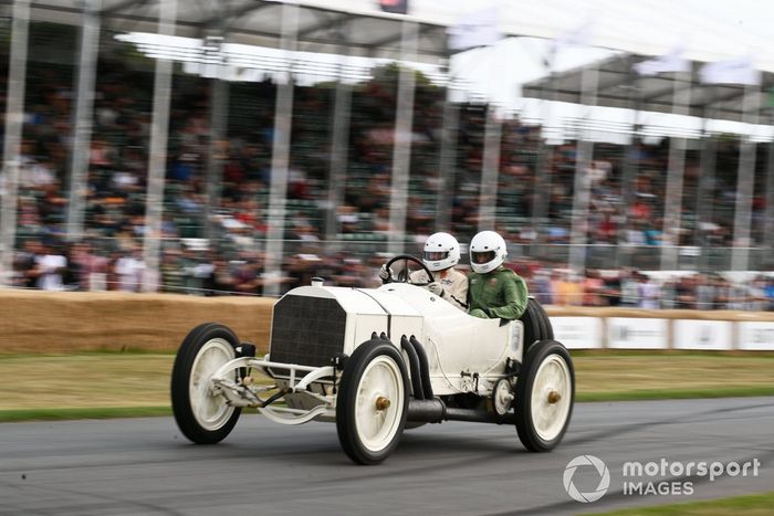 Mercedes 140hp Grand Prix acción hillclimb coche