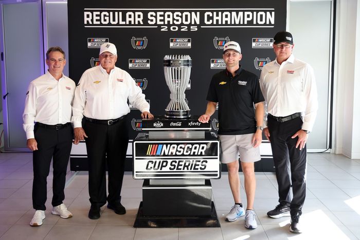 Jeff Gordon, Rick Hendrick, William Byron, Jeff Andrews, Hendrick Motorsports