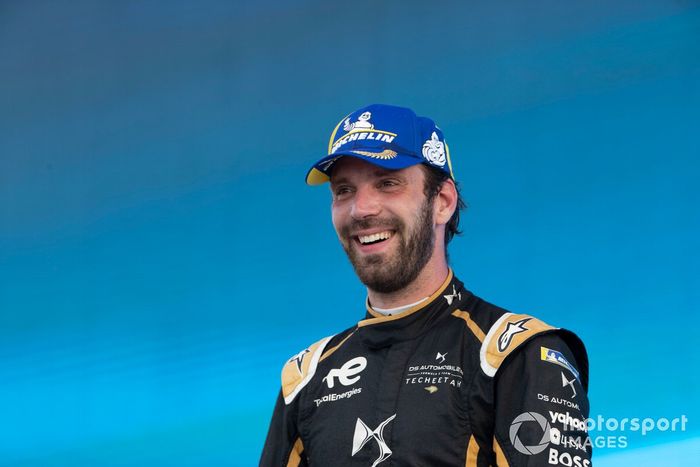 Jean-Eric Vergne, DS Techeetah, 2ª posición, en el podio