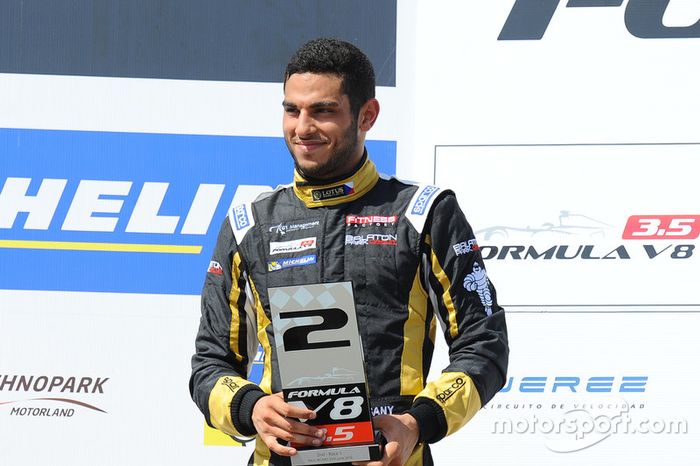 Podio: segundo lugar Roy Nissany