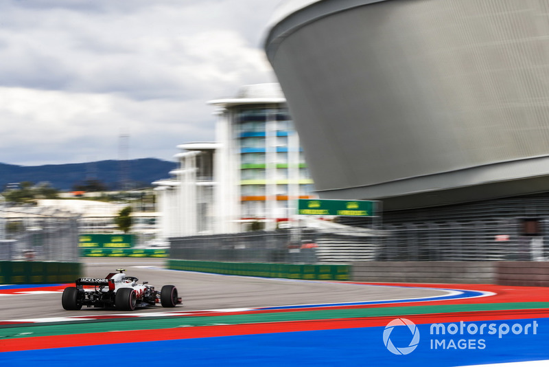 8. Kevin Magnussen, Haas F1 Team VF-18