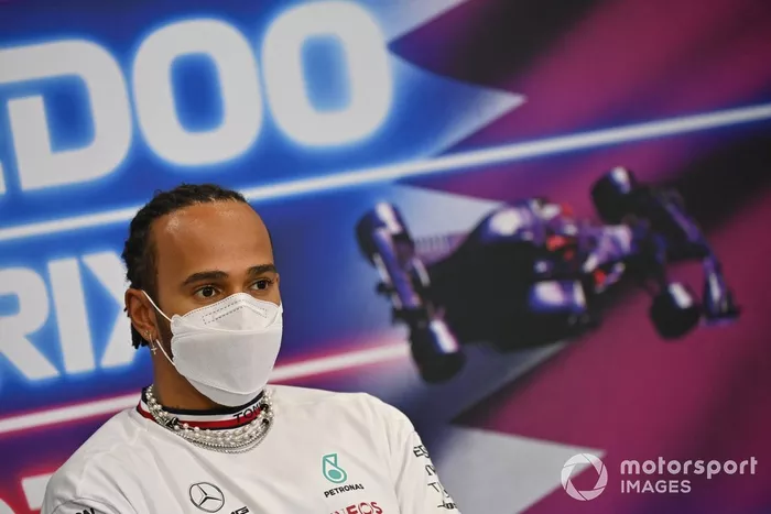 Lewis Hamilton, Mercedes en la rueda de prensa 