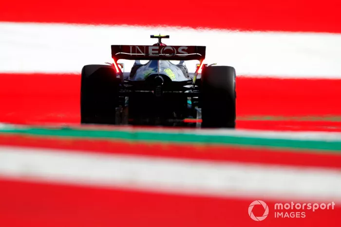 Lewis Hamilton, Mercedes W13