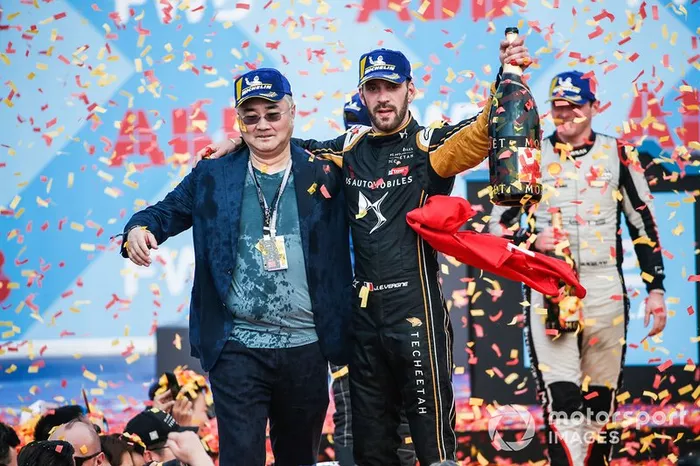Jean-Eric Vergne, DS TECHEETAH, celebra en el podio