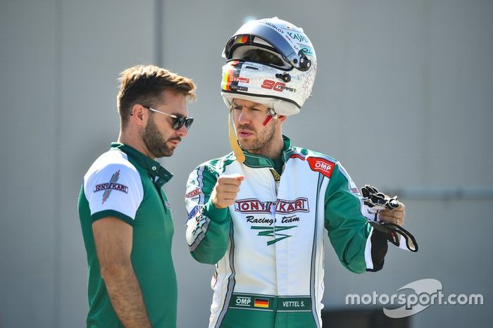 Sebastian Vettel a South Gard su un Tony kart