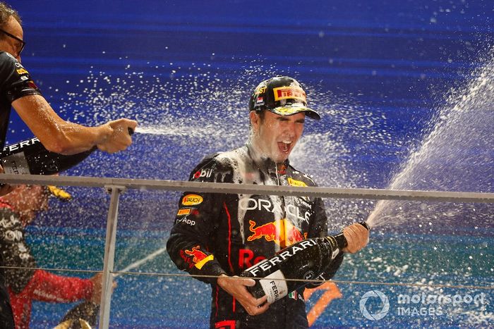 Podio: ganador Sergio Pérez, Red Bull Racing