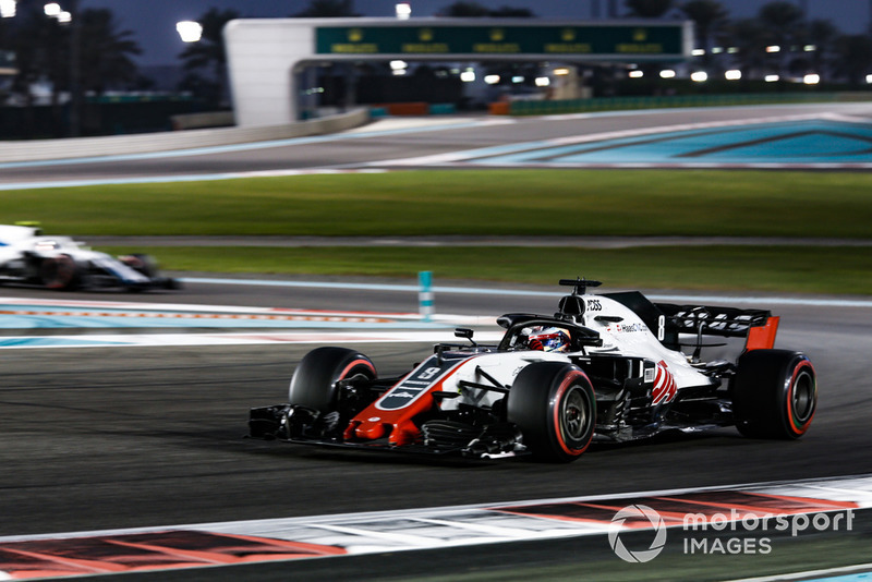 Grosjean pregunta si puede hacer donuts
