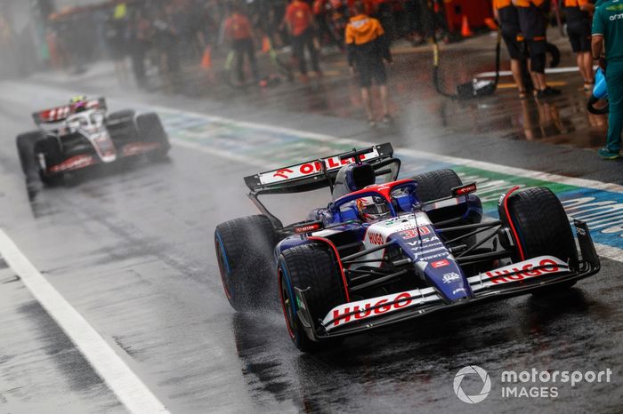 Liam Lawson, RB F1 Team RB F1 Team VCARB 01, Nico Hulkenberg, Haas VF-24