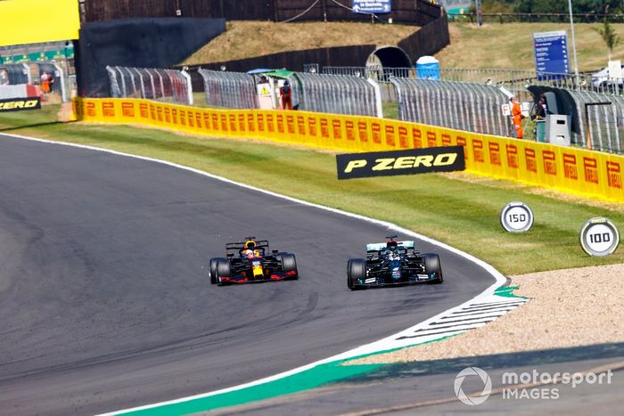 Lewis Hamilton, Mercedes F1 W11, Max Verstappen, Red Bull Racing RB16