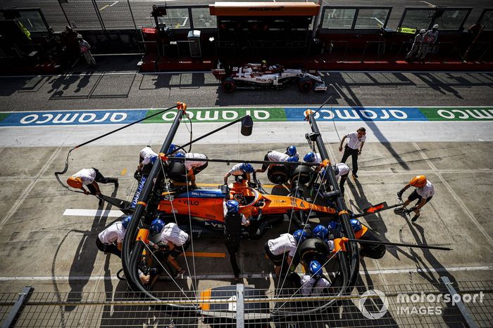 Carlos Sainz Jr., McLaren MCL35