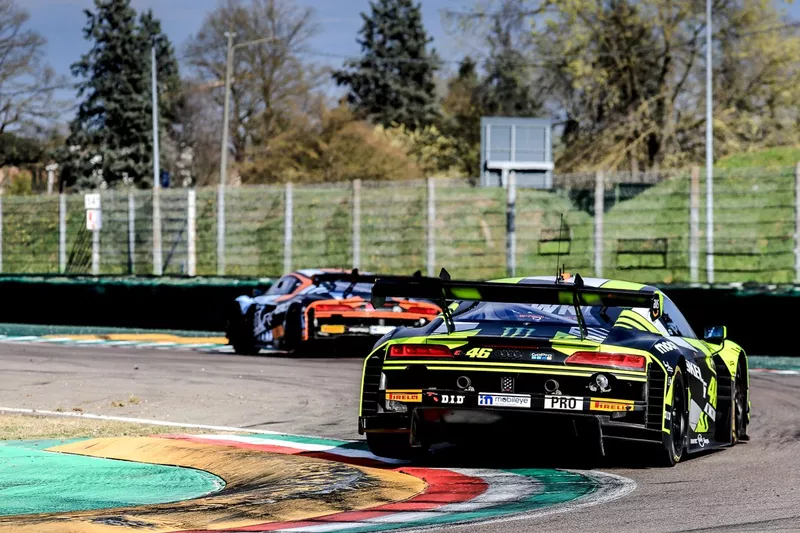 #46 Team WRT Audi R8 LMS evo II GT3: Nico Müller, Frédéric Vervisch, Valentino Rossi