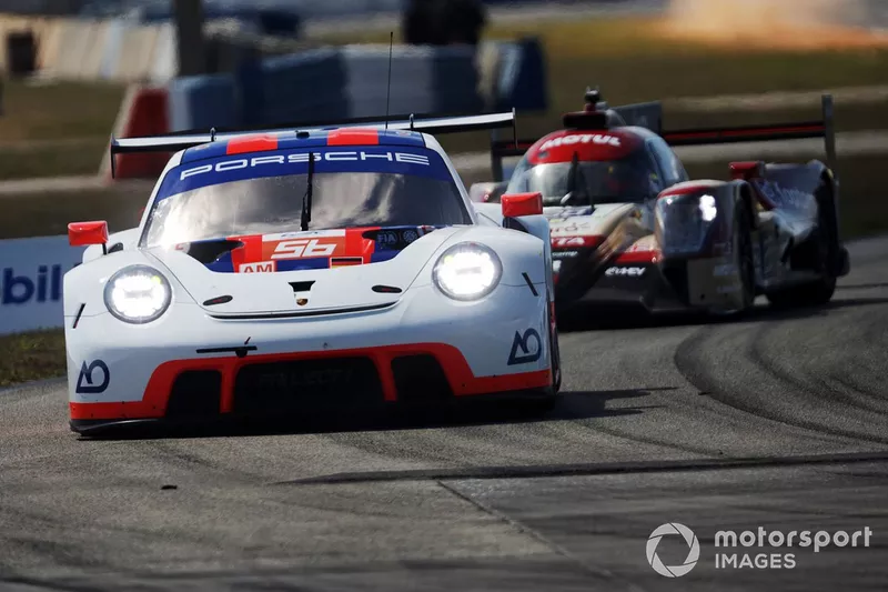 #56 Project 1 - AO Porsche 911 RSR - 19: PJ Hyett, Gunnar Jeannette, Matteo Cairoli