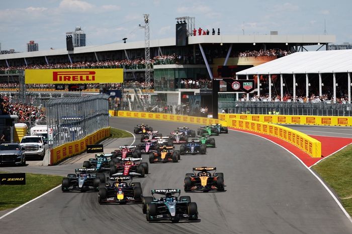 Oscar Piastri, McLaren, Max Verstappen, Red Bull Racing, George Russell, Mercedes