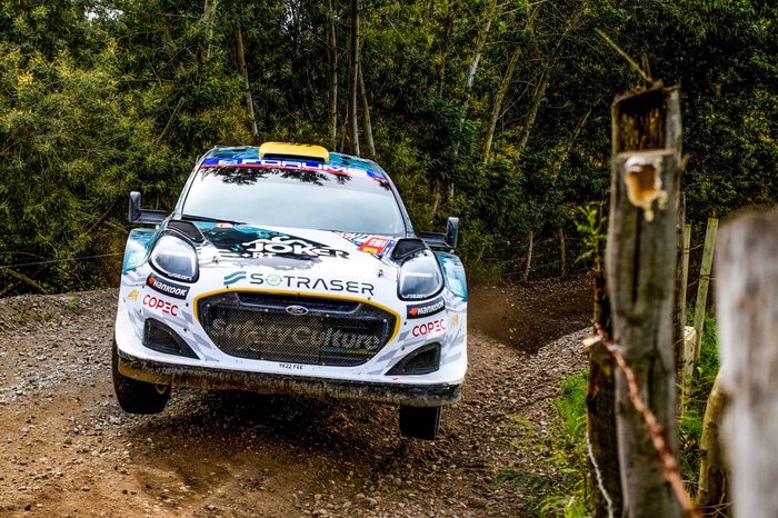 Такамото Кацута, Аарон Джонстон, Toyota Gazoo Racing Wrt Toyota Gr Yaris Rally1