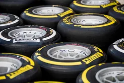 Des pneus Pirelli