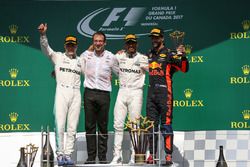 Podium: ganador, Lewis Hamilton, Mercedes AMG F1, segundo, Valtteri Bottas, Mercedes AMG F1, tercero