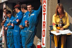 Marta mechanics and Jackie Stewart's wife Helen