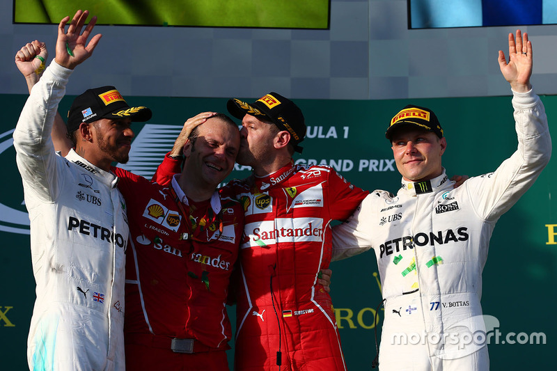 Podio: Sebastian Vettel, Ferrari, Lewis Hamilton, Mercedes AMG F1, Valtteri Bottas, Mercedes AMG F1