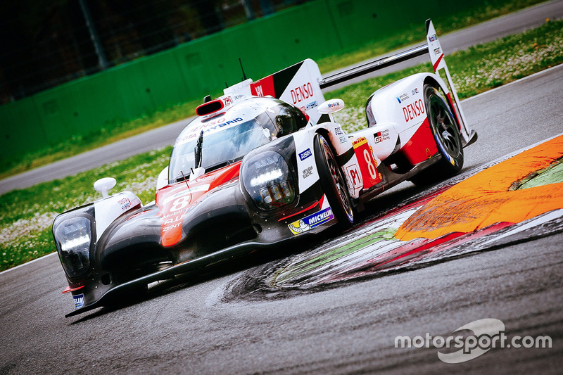 #8 Toyota Gazoo Racing, Toyota TS050 Hybrid: Anthony Davidson, Nicolas Lapierre, Kazuki Nakajima