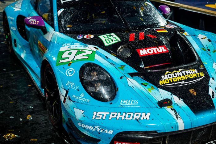#92 Manthey 1St Phorm Porsche 911 GT3 R LMGT3: Райан Хардвик, Риккардо Пера, Ричард Литц