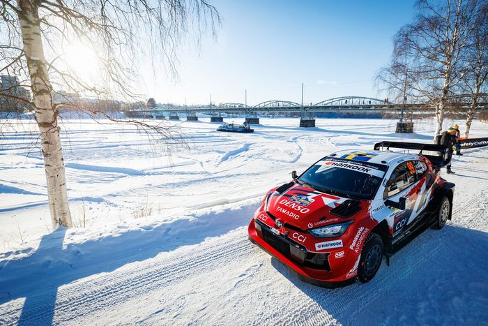Оливер Сольберг, Эллиот Эдмондсон, Toyota Gazoo Racing WRT Toyota GR Yaris Rally1