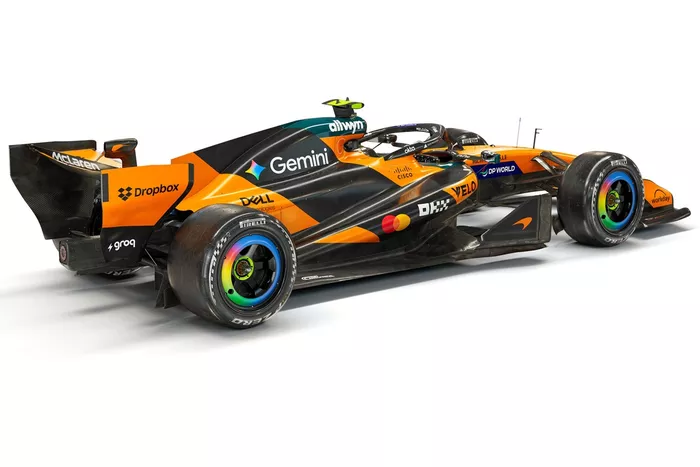 طلاء سيارة McLaren MCL40