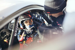 Sebastien Loeb talks to the team manager Kenneth Hansen
