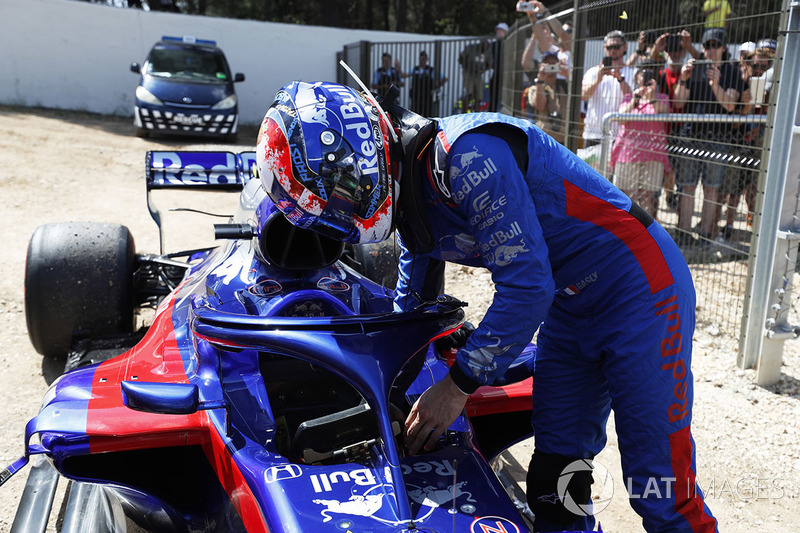 Pierre Gasly, Toro Rosso, si ritira dalla gara