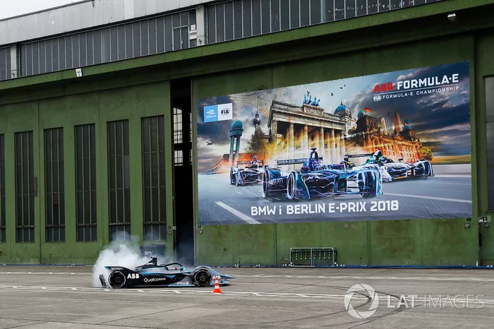 Formula 1 World Champion, Nico Rosberg, drives the Formula E Gen2 car around the streets of Berlin