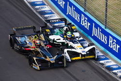Lucas di Grassi, Audi Sport ABT Schaeffler attempts to overtake Jean-Eric Vergne, Techeetah
