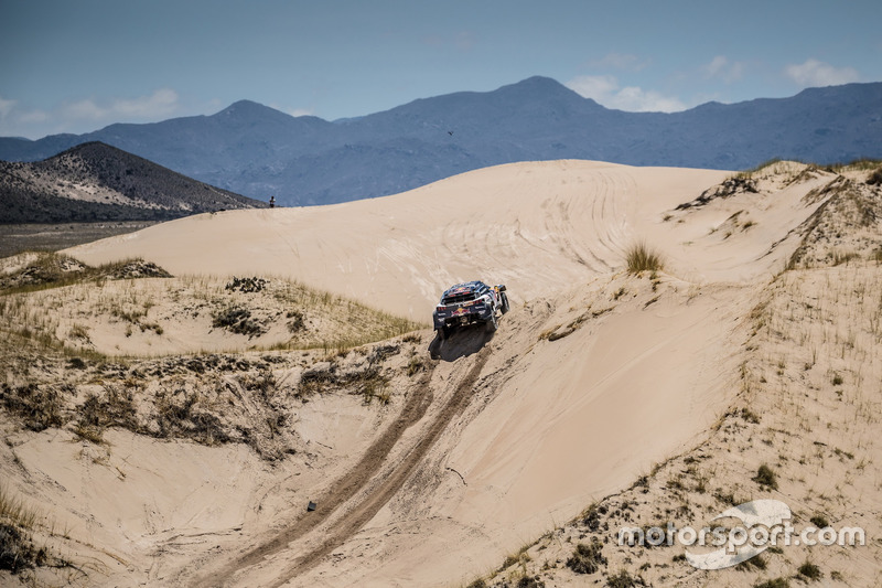 #303 Peugeot Sport Peugeot 3008 DKR: Carlos Sainz, Lucas Cruz