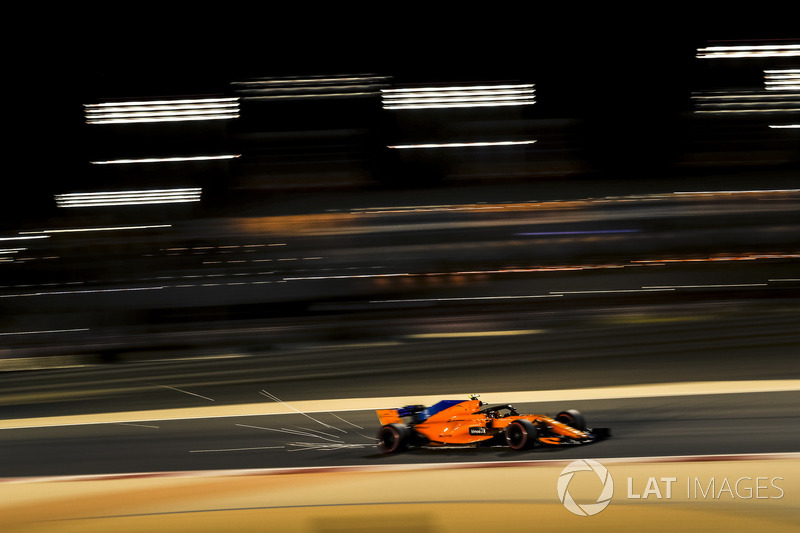 Стоффель Вандорн, McLaren MCL33, іскрить