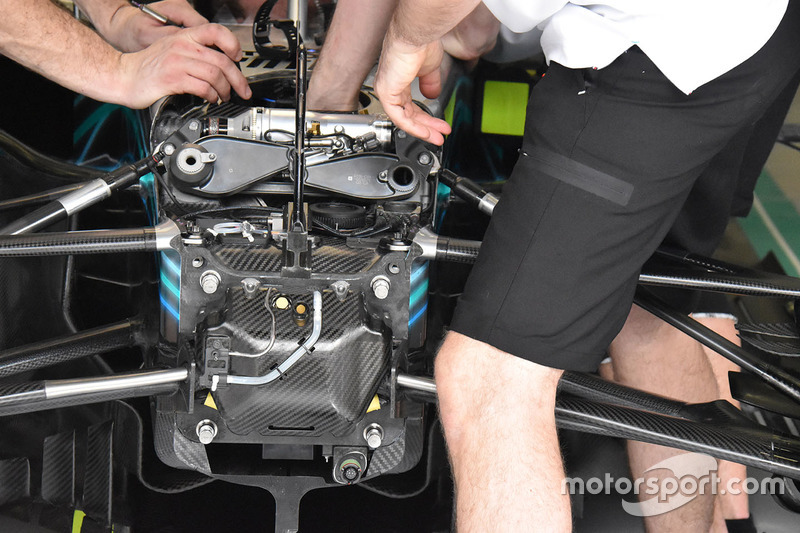 Передня частина Mercedes-AMG F1 W09