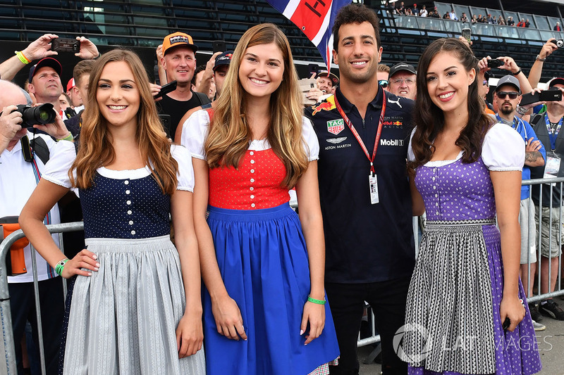 Даніель Ріккардо, Red Bull Racing, дівчата
