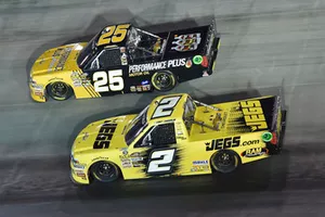 Dalton Sargeant, GMS Racing, Chevrolet Silverado Performance Plus Motor Oil, Cody Coughlin, GMS Racing, Chevrolet Silverado JEGS.com