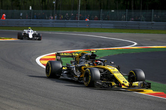 Carlos Sainz Jr., Renault Sport F1 Team R.S. 18 et Sergey Sirotkin, Williams FW41