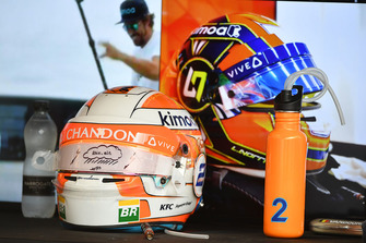 Les casques de Stoffel Vandoorne et Lando Norris, McLaren