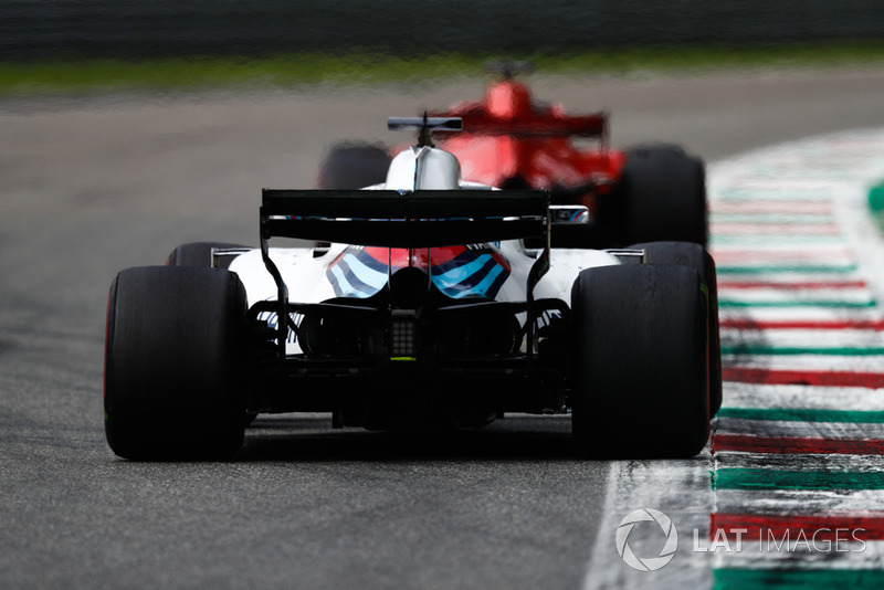 Sebastian Vettel, Ferrari SF71H, Lance Stroll, Williams FW41
