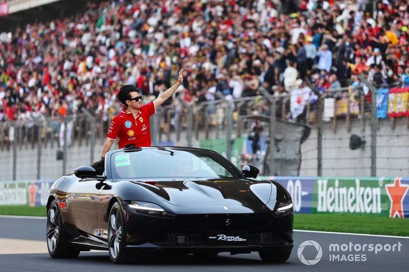 Zhou Guanyu, Ferrari