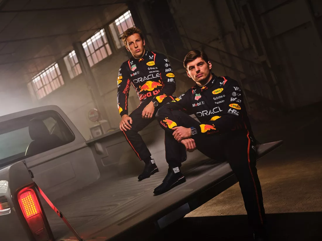ギャラリー】レッドブルの2025年仕様のレーシングスーツ F1