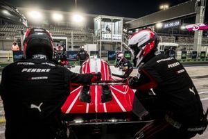 #6 Porsche Penske Motorsport Porsche 963: Kevin Estre, Laurens Vanthoor, Matt Campbell