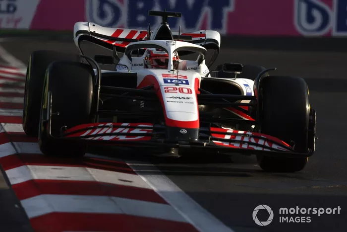Kevin Magnussen, Haas VF-22