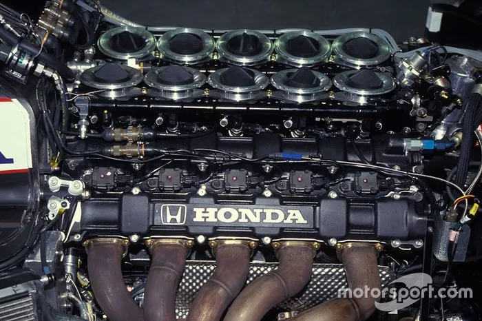 A Honda 3.5 V10 engine in a Tyrrell 020