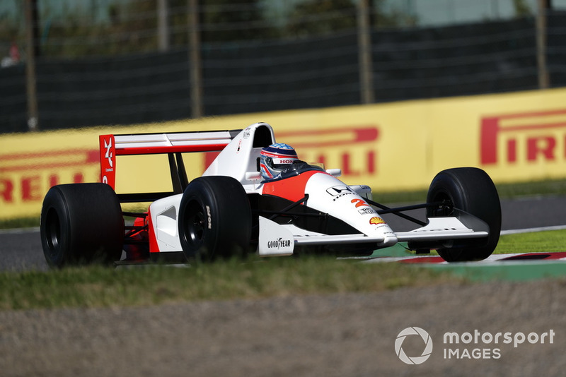 Takuma Sato, McLaren Honda MP4-7A lors des Legends F1 30th Anniversary Lap Demonstration