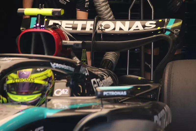 Détails techniques de la Mercedes F1 W15