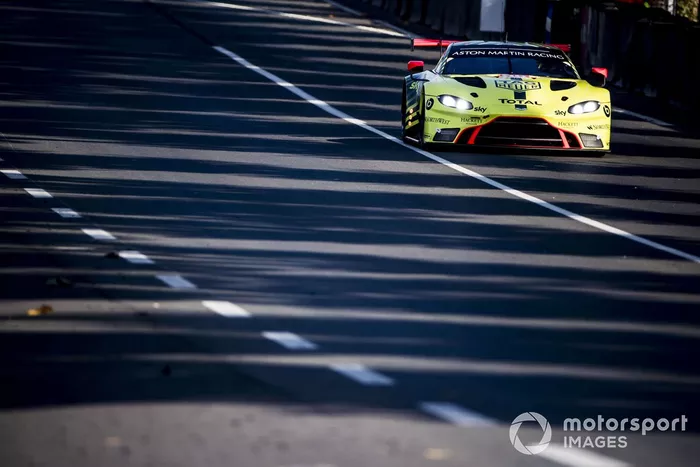#98 Aston Martin Racing Aston Martin Vantage: Paul Dalla Lana, Augusto Farfus, Ross Gunn